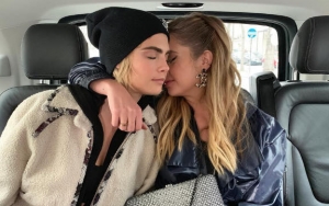 Cara Delevingne dan Ashley Benson Dikabarkan Diam-Diam Gelar Pernikahan Sejenis