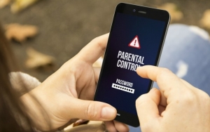 Aktifkan Software Parental Control Untuk Memblokir Situs Berbahaya Untuk Anak
