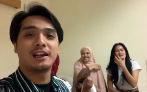 Ricky Harun Sempat Isyaratkan Sang Bunda Hamil di Usia 51 Tahun, Ini Fakta Sebenarnya