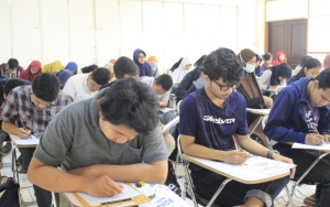 Jadwal Ujian Masuk PTN 2020 Rencananya Dimajukan Jadi Akhir Tahun Ini, Siswa SMA Protes