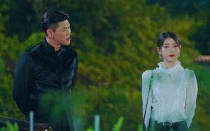 IU Pose Anggun Bareng Malaikat Maut di 'Hotel Del Luna', Netter Malah Ngakak