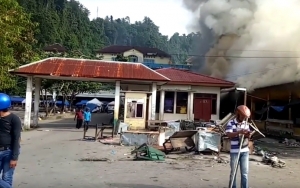 Demo Berujung Ricuh di Fakfak Papua Barat, Polisi Tembakkan Gas Air Mata