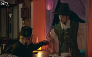 Cha Eunwoo - Shin Se Kyung Gagal Ciuman, Rating 'Rookie Historian Goo Hae Ryung' Menurun