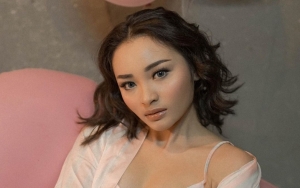  Revina VT Bikin Pangling Pakai Gaun Pengantin Bak Princess, Netter Kepo Calon Suaminya Siapa
