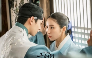 Adegan Ciuman Cha Eunwoo - Shin Se Kyung di 'Rookie Historian Goo Hae Ryung' Banjir Protes