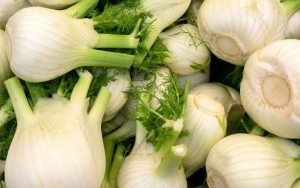 Turunkan Kadar Asam Urat dalam Tubuh dengan Mengkonsumsi Buah Adas