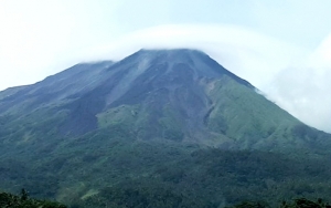  Gunung Karangetang Sulut Muntahkan Leleran Lava Hingga 2.000 Meter, Warga Dievakuasi