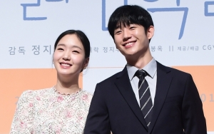 Jung Hae In Blak-Blakan Ngaku Sudah Pacari Kim Go Eun Saat Bahas 'Tune In for Love'
