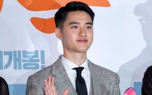 D.O. EXO Sengsara Gendong Ransel Raksasa Seukuran Manusia Saat Wamil