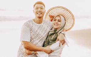  Kocaknya Nycta Gina dan Rizky Kinos Ungkap Cinta Lewat Corat-coret Muka, Kamu Gimana?