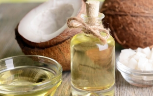 Minyak Kelapa Juga Berfungsi sebagai Antibiotik yang Baik