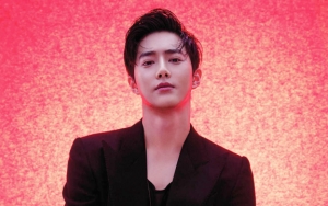 Suho EXO Super Ganteng Umbar Bodi di Pemotretan, Hater Sebut Kalah Tampan dari Idol Ini