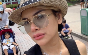 Nikita Mirzani Kencan Bareng Pria Bule, Tangan 'Pacar' Sentuh Area Sensitif Bikin Salfok