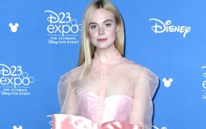 Si Cantik Elle Fanning Pemeran Princess Aurora Ternyata Suka Bawa Tulang Ayam ke Red Carpet
