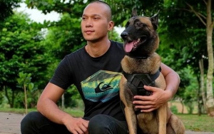 Minta Maaf, Bima Aryo Terduduk Lemas di Depan Makam ART Tewas Digigit Anjing