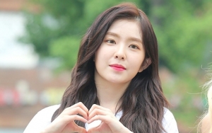 Pulang dari Jakarta, Irene Red Velvet Tetap Cantik Bersinar Meski Ogah Repot Dandan Modis