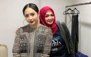 Tak Kalah dari Nagita Slavina, Harga Hijab Branded Rieta Amilia Bikin Istigfar