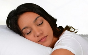 Punya Masalah pada Kualitas Tidur? Jika Iya, Berenang Bisa Jadi Salah Satu Solusi Tepat
