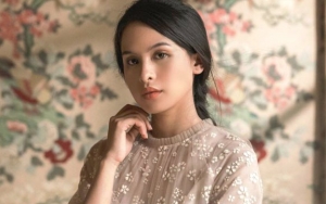 Maudy Ayunda Foto di Depan Kampus Stanford Banjir Komentar Ingin Nyusul