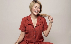Nikita Mirzani Pamer Tas Popok Branded, Paras Tampan Anak Ketiga Malah Sukses Bikin Salah Fokus