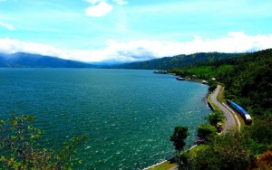 Danau Singkarak yang Super Indah Konon Awalnya Adalah Sebuah Laut