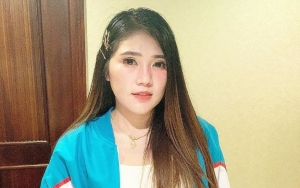 Bikin Ngakak, Begini Aksi Via Vallen Saat Balas Jahili Tukang Eskrim Di Turki