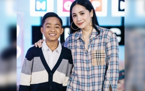 Ngevlog Bareng, Nagita Takjub Putra Ruben Onsu Sopan Cium Tangan Hingga Rajin Sekolah