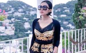  Syahrini Dimarahi Fans Soal Pakai Sepatu Hak Tinggi, Diingatkan Jaga Calon Bayi
