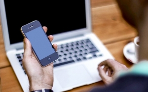 Kurangi Menatap Layar Gadget dan Perluas Pertemanan