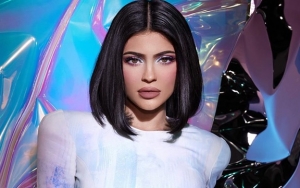 Kylie Jenner Umumkan Kesehatannya Membaik Lewat Postingan Super Seksi Ini