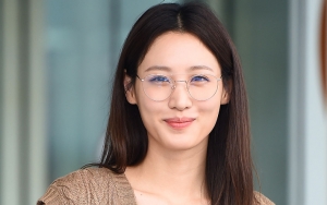 Claudia Kim Umumkan Menikah, Jadi Bahan Gosip Karena Wajah Calon Suami Pas-Pasan