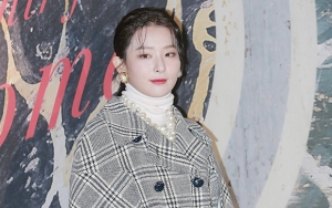 Gaya Jadul Tapi Modis Seulgi Red Velvet di Bandara Dipuji Habis-Habisan