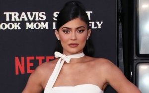 Kylie Jenner Malah Banjir Kritik Gara-Gara Pakai Kerudung, Kenapa?