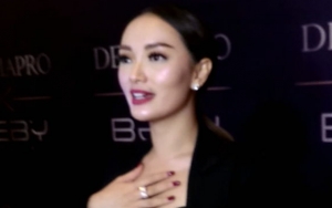 Zaskia Gotik Pilih Sembunyikan Pacar, Ogah Balikan dengan Vicky Prasetyo