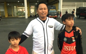 Istri Mantan Pramugari, Anak Narji Cagur Protes Punya Bapak Seperti Dirinya