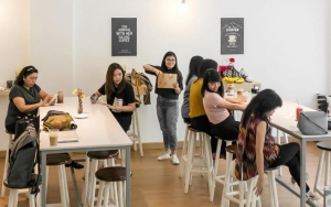 Pick Me Up Coffee Yang Nyaman Dan Bikin Betah Banget