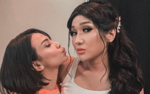  Lucinta Luna-Vanessa Angel Adu Seksi Goyang Remas-remas Tuai Respon Begini