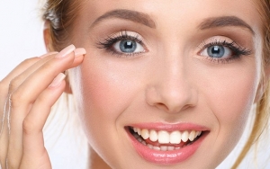 Lembabkan Kulit Wajah yang Kering dengan Masker Spirulina!