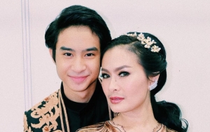 Dulunya Dekat, Devano Danendra Ungkap Alasan Kocak Ogah Dicium Iis Dahlia Lagi