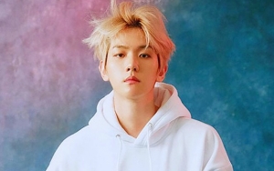 Baekhyun EXO Bikin Netizen yang Satu Pesawat dengannya Takjub karena Lakukan Ini