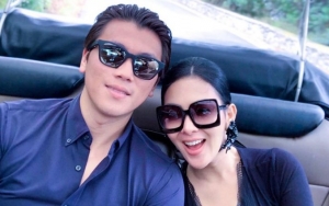 Reino 'Budak Cinta' Peyek Cetar Ibu Syahrini, Aksi Nyemil Setoples Ogah Bagi-Bagi Bikin Gemes
