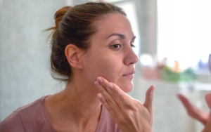 Jangan Sentuh Wajah dengan Tangan yang Tidak Higienis Jika Ingin Muka Tampak Segar
