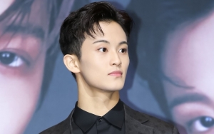 Mark NCT 127 Bikin Melongo Mandi Sampai 2 Jam, Ngapain Aja?