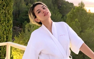 Nikita Mirzani Mesra Bareng Pacar Bule di Kamar Mandi Malah Disindir Bakal Hamil Lagi