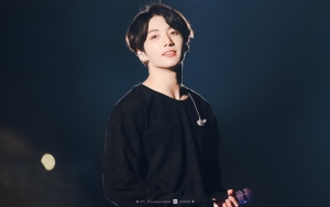Tato Tersembunyi Jungkook BTS Sering Kelihatan Selama Konser, Diduga Tulisan Ini