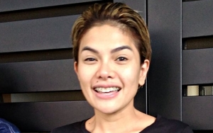 Nikita Mirzani Disentil Cuma Anak Pembeli Besi Tua, Celana Dalam Mahal Gagal Tutupi Selulit Disorot