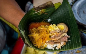 Nasi Liwet Wongso Lemu Yang Bikin Kamu Enggak Cukup Makan Satu Porsi