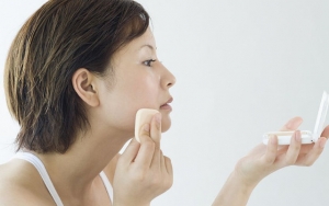 Usahakan Untuk Tidak Menutupi Luka Dengan Make Up