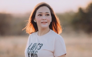  Kecantikan Maia Estianty Ajarkan Kesabaran Terpampang Nyata Di Majalah Ternama