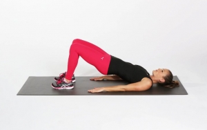 Latih Tubuh Dengan Gerakan Glute Bridge